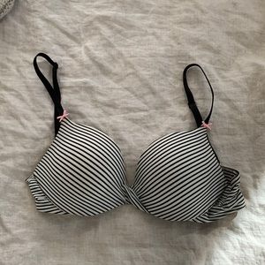 Victoria’s Secret black and white bra 34 B
